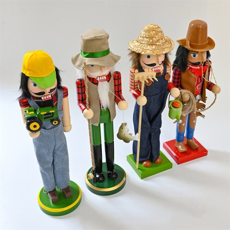 جنود كسارة البندق الخشبية سائق - مراجعة Nutcracker Figurine وسعره
