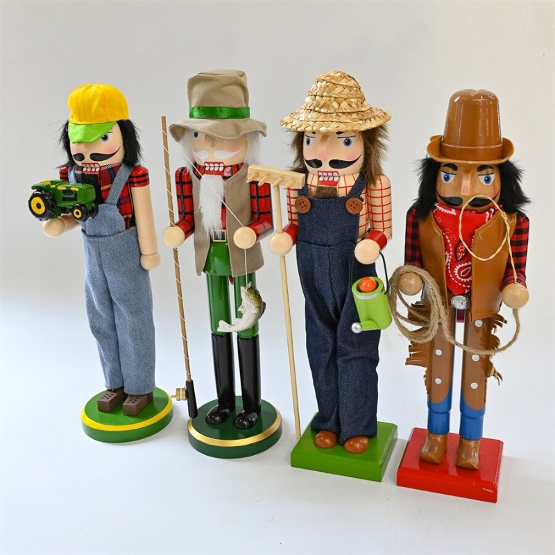 جنود كسارة البندق الخشبية سائق - مراجعة Nutcracker Figurine وسعره